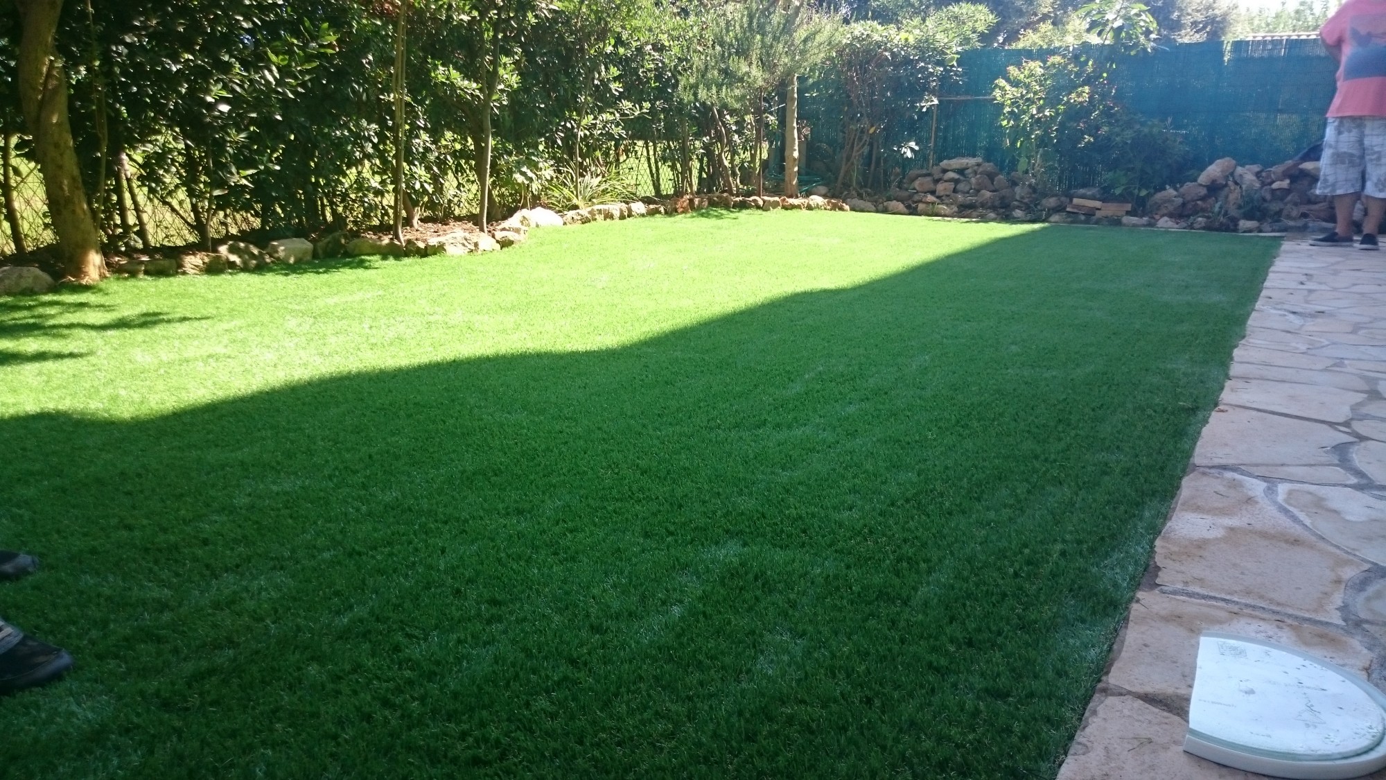 Pose de gazon synthétique à Antibes