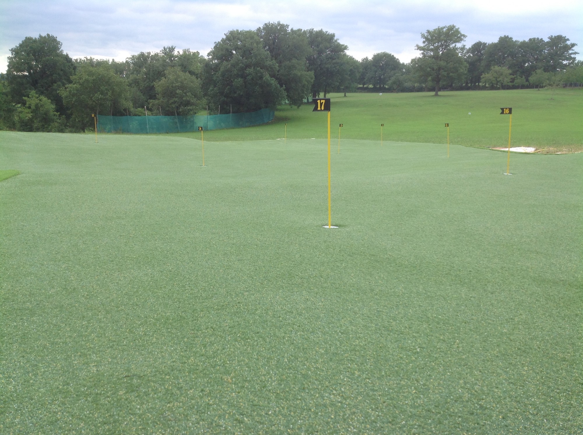 construction d'un puttin green synthétique à Figeac