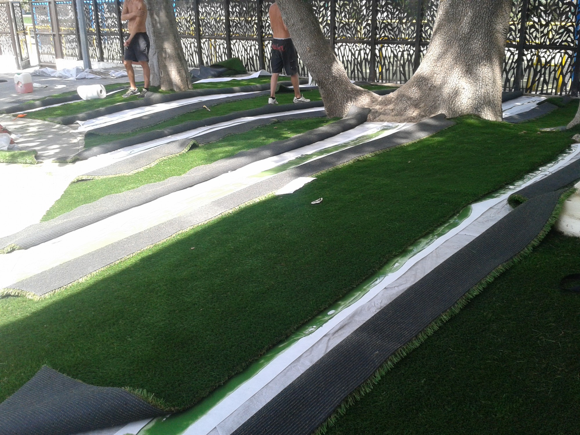 Univers gazons : poseur de gazon artificiel à Salon en Provence