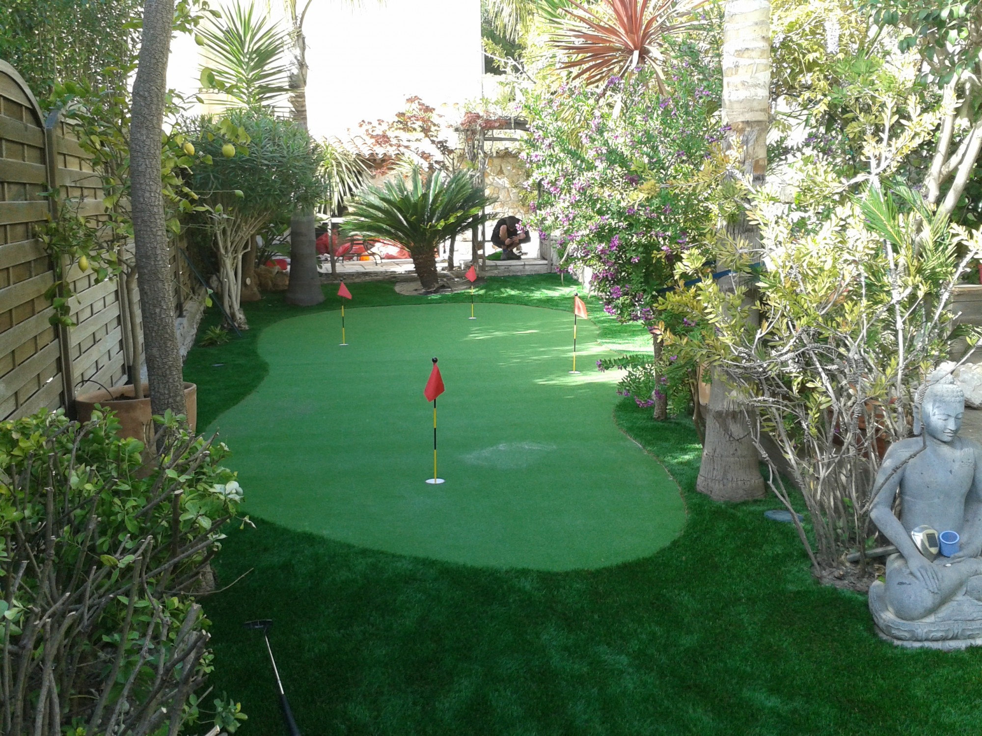 green synthétique à Cassis