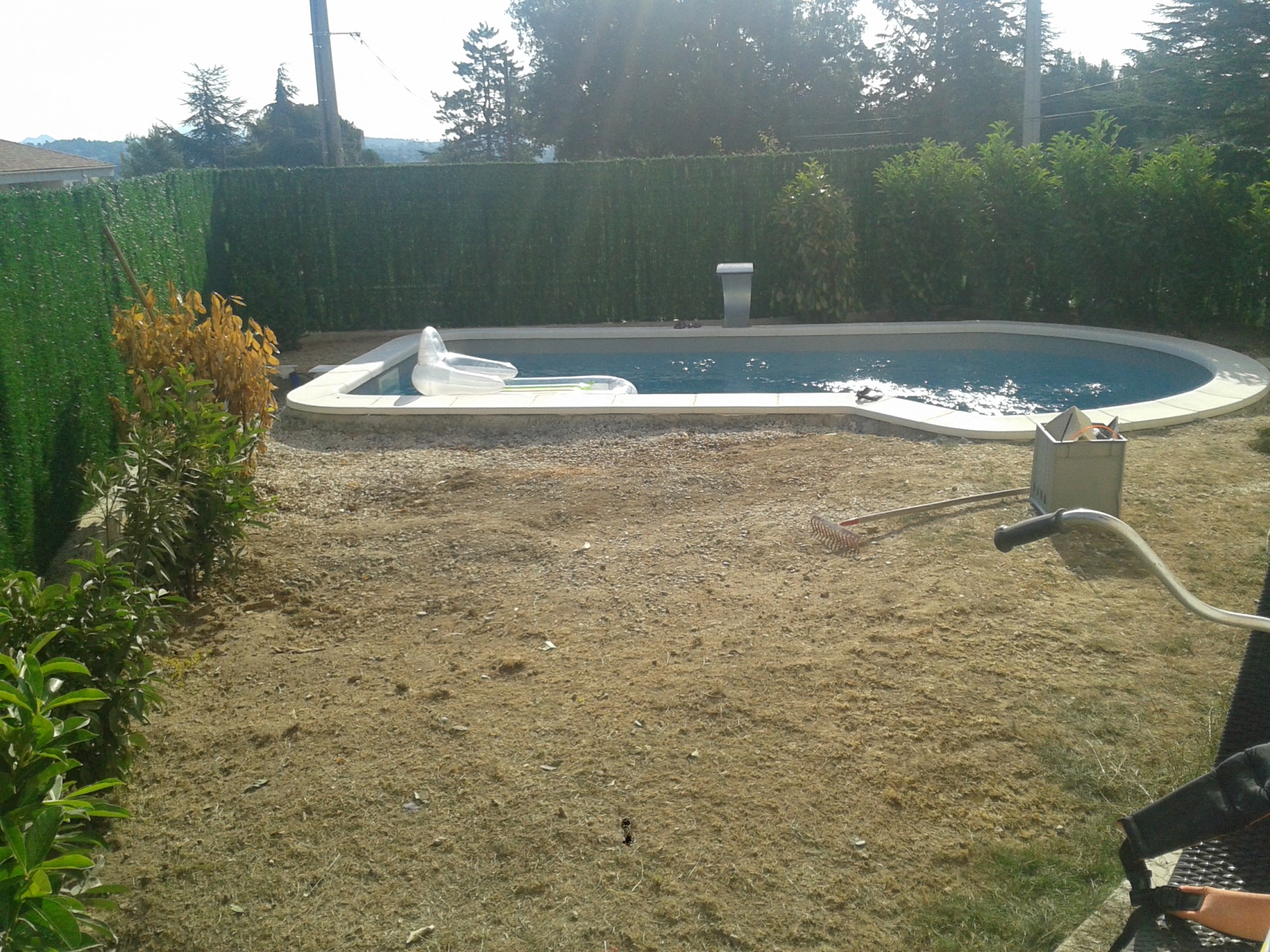 installateur de gazon synthétique à Fréjus