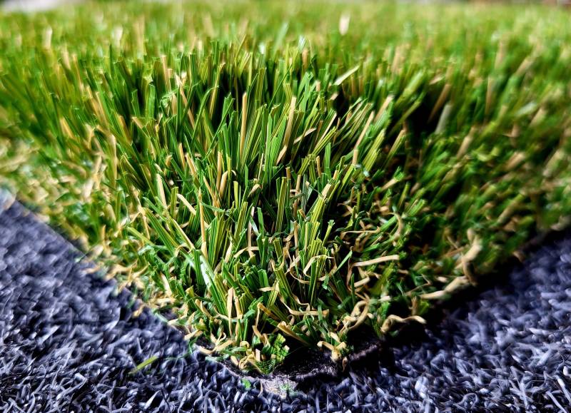 Gazon synthétique Divin 45 à 29€ ttc/m²