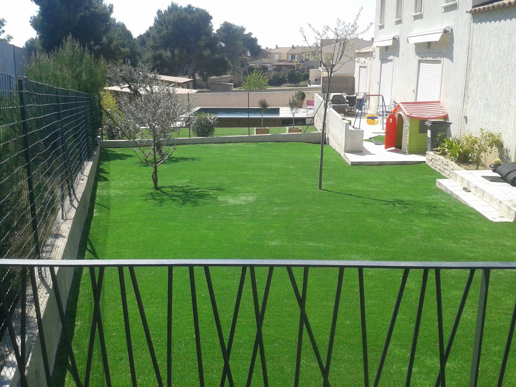 installation gazon synthétique PACA pas cher