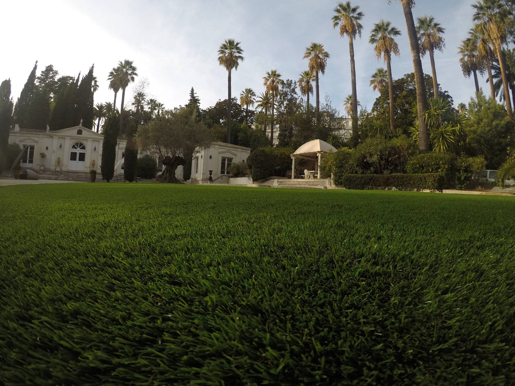 pelouse synthétique à Chateauneuf le rouge