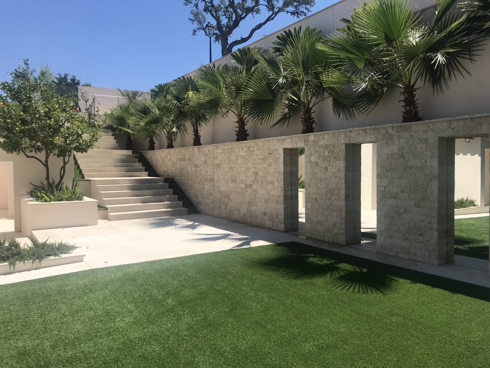 gazon artificiel Marseille Saint Pierre