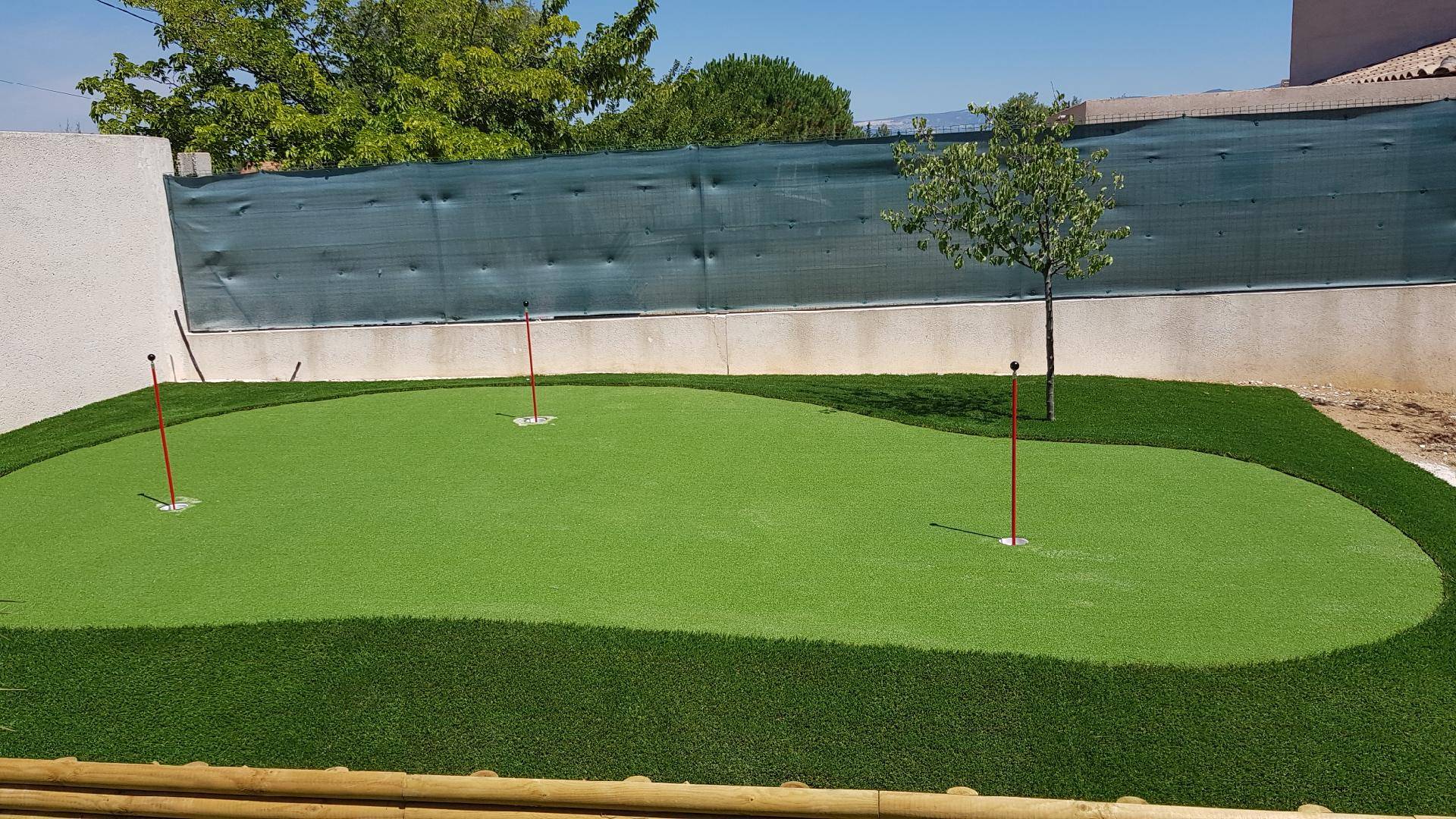 green synthétique à Six-Fours-Les-Plages
