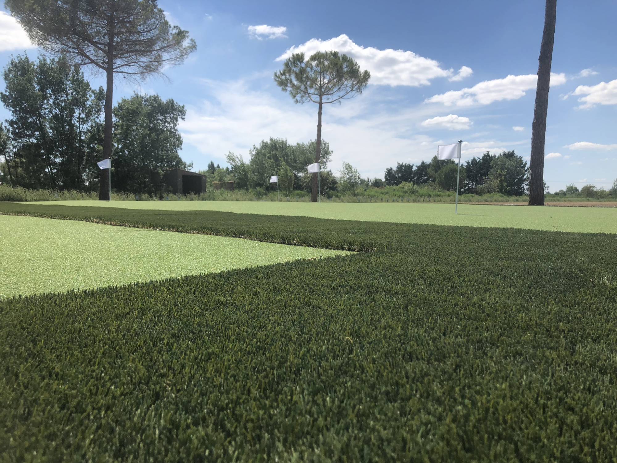 installateur de green de golf synthétique