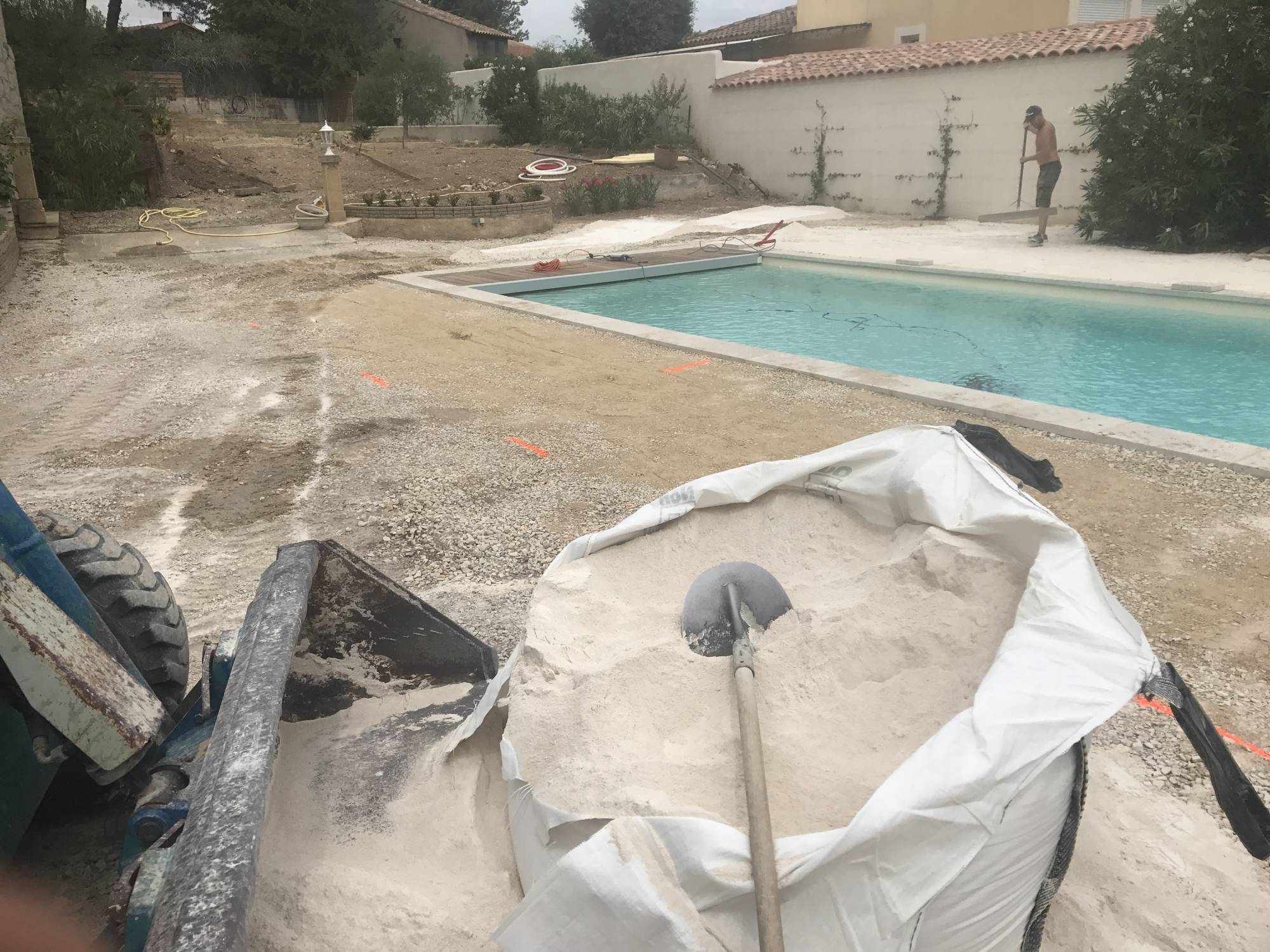 entourage de piscine à Aix en Provence