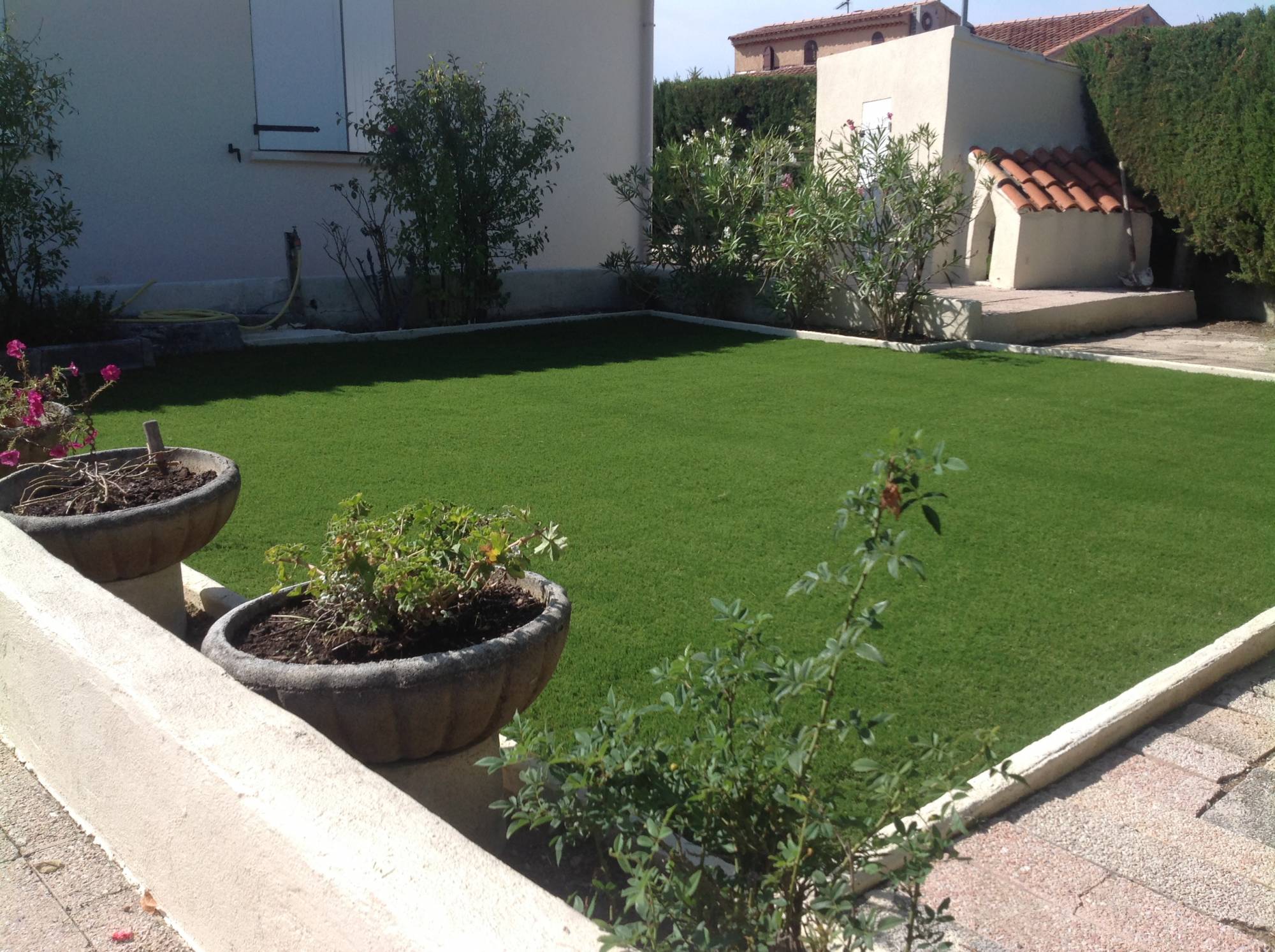 vente et pose de gazon synthétique à Peypin