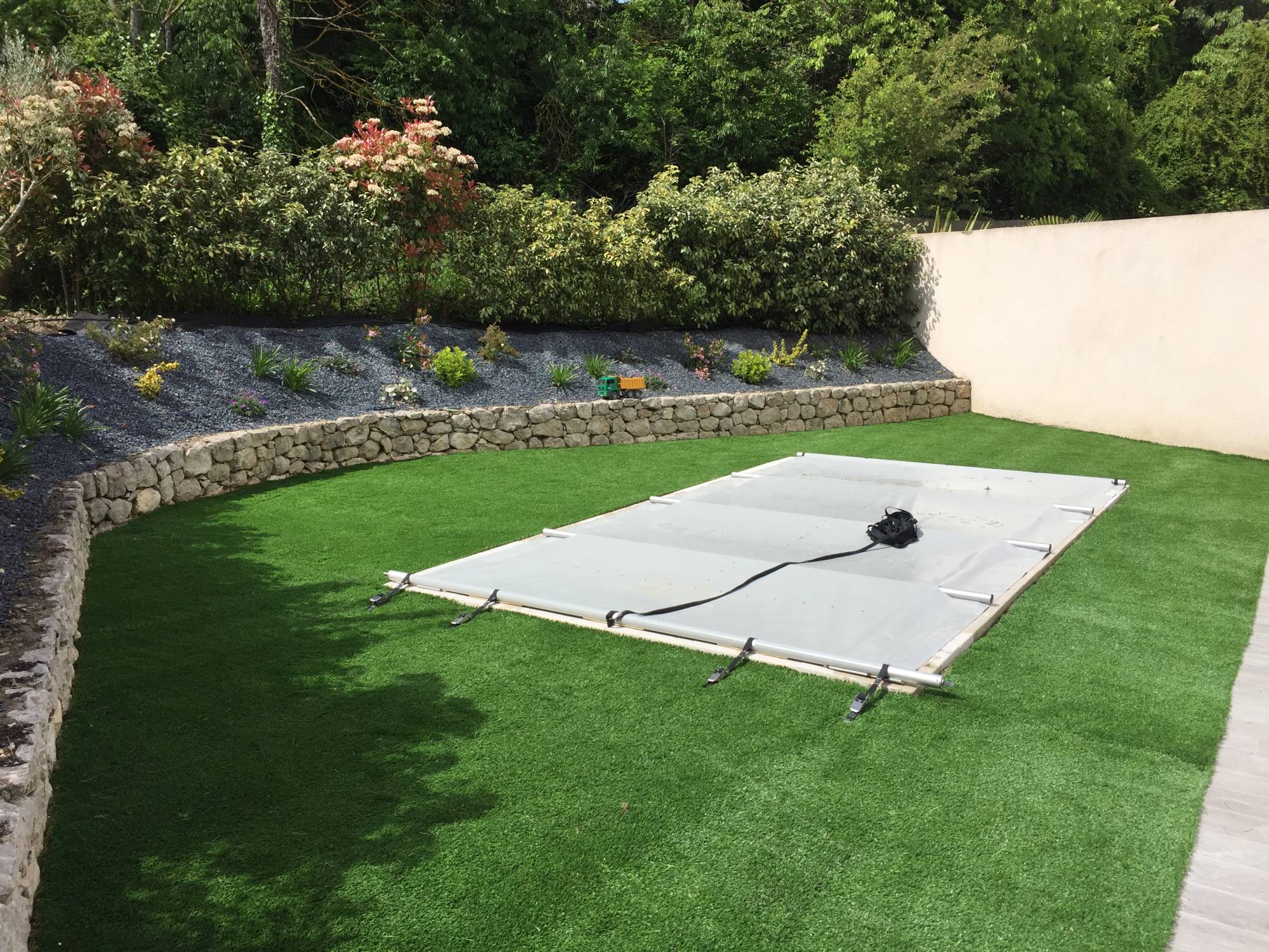 poseur de gazon artificiel à Aix en Provence