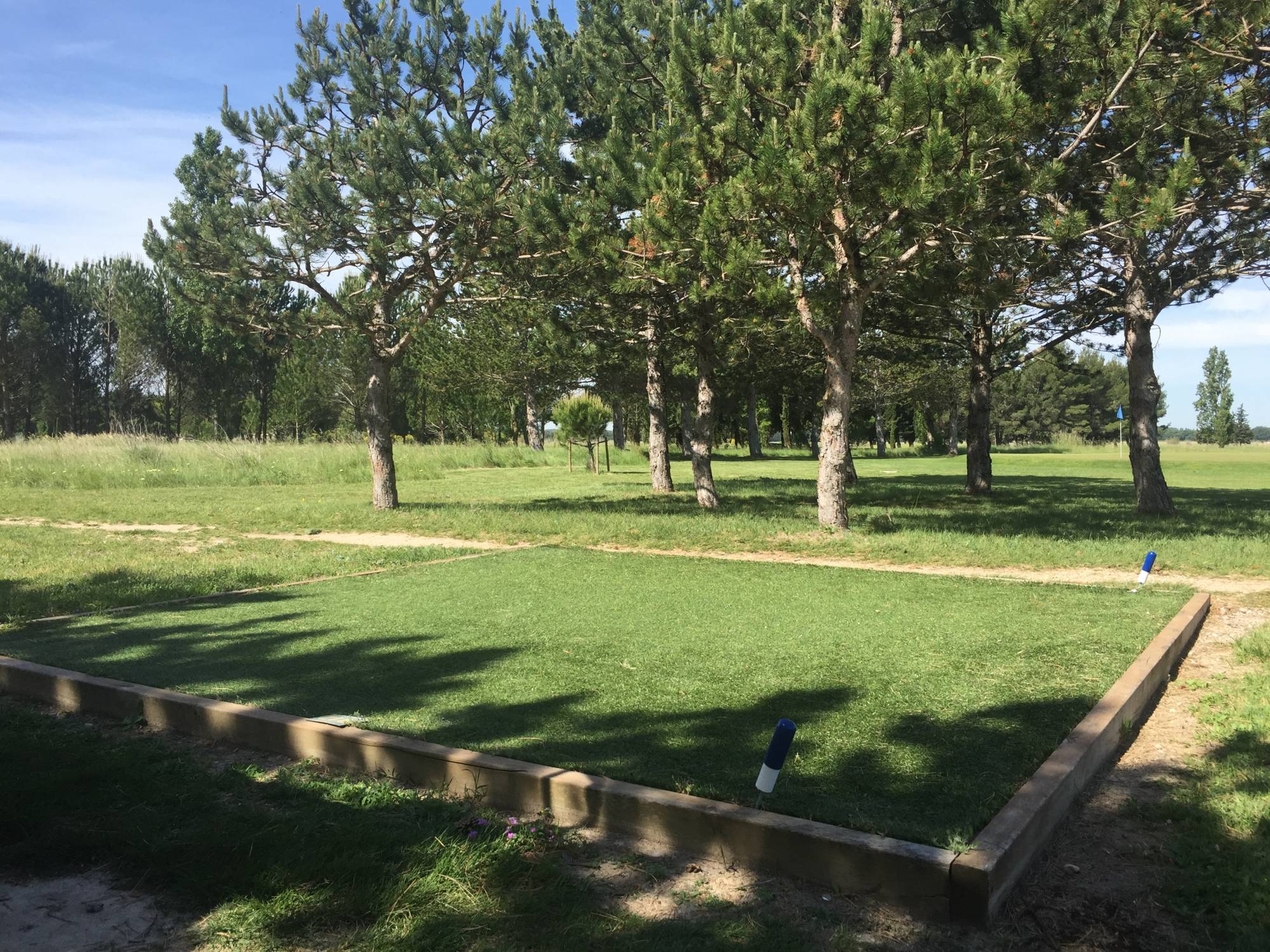 départ synthétique golf