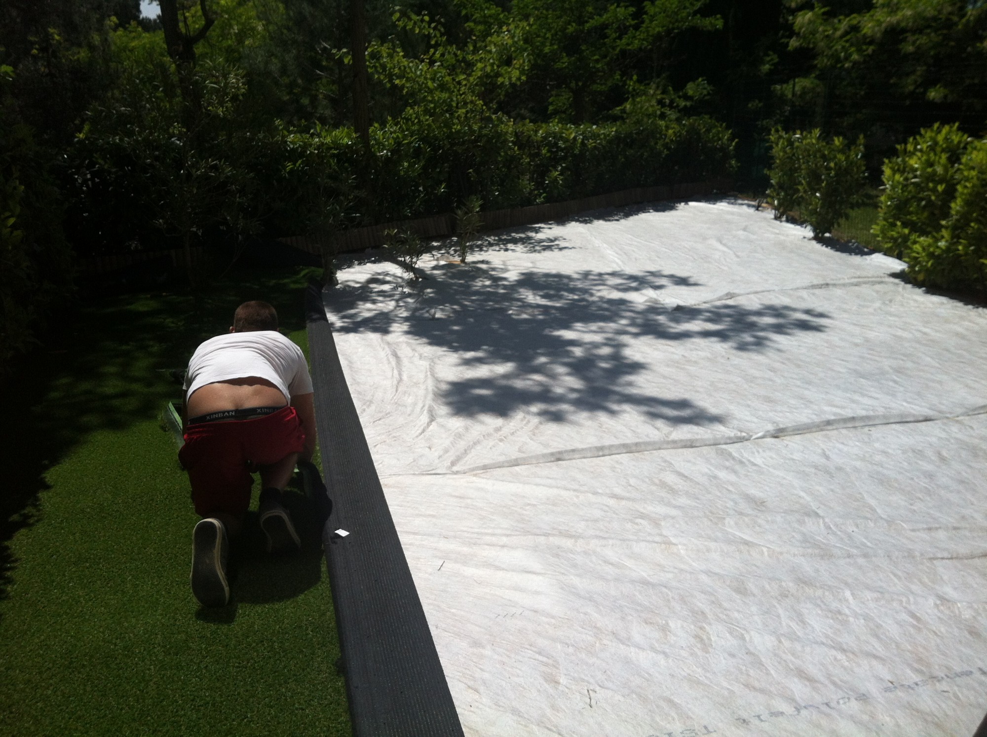 Mise en place d'un jardin synthétique à Aix en Provence