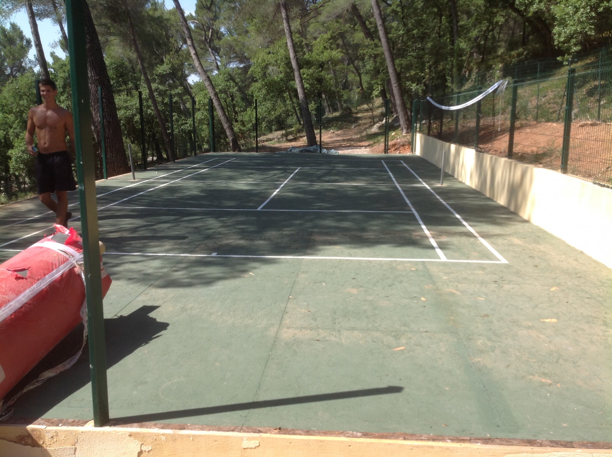 pelouse artificielle pour tennis à Aix en Provence