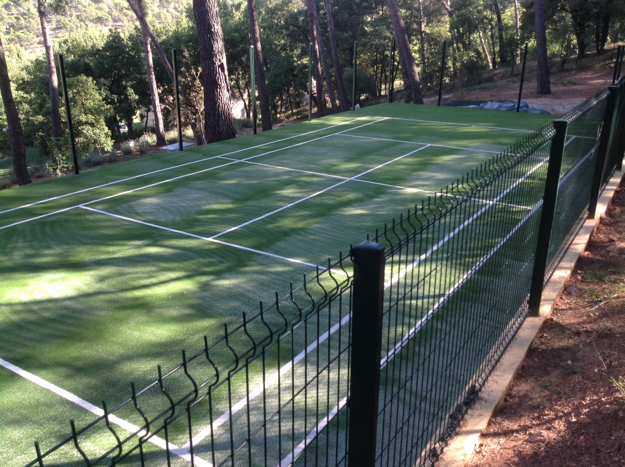 pose d'un terrain de padel à Aix en Provence