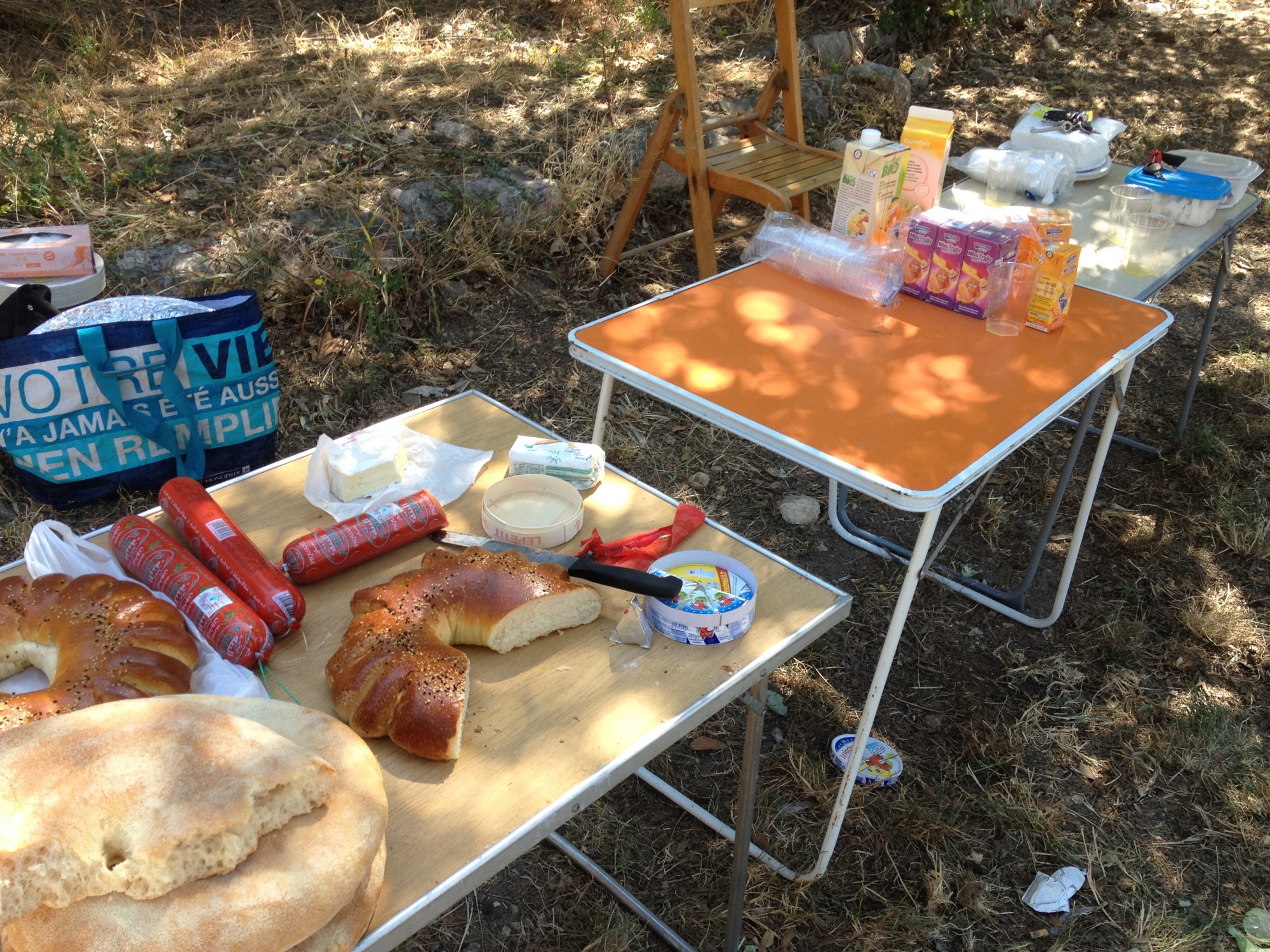 Réalisation d'un football 5 outdoor pour la cité de la Sauvagère à Marseille, Bouches du Rhône, 13