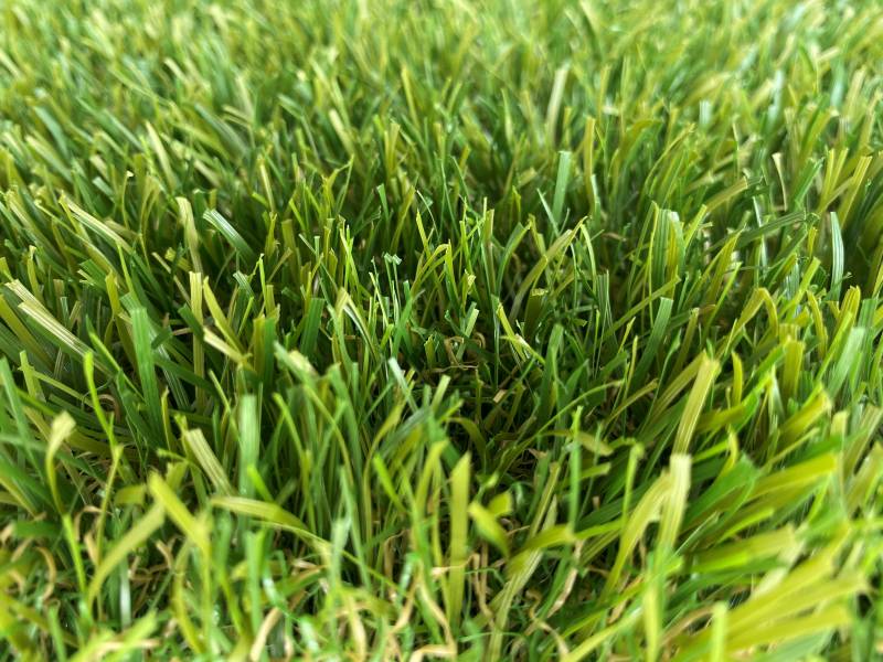 Gazon synthétique pour jardin et piscine : Nature 40 mm