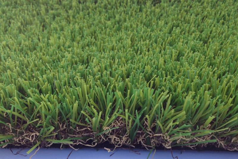 Gazon synthétique mémoire de forme WING 40 mm