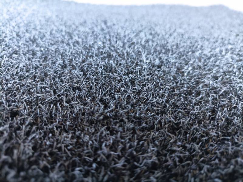 Gazon synthétique Gris 10mm à 7€ ttc/m²